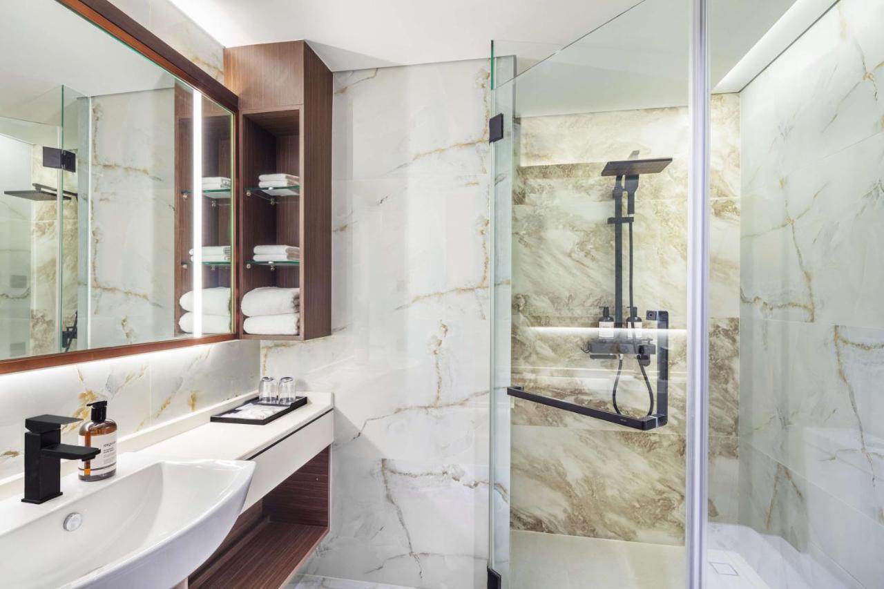 Best Western Click Sathorn 11 Bangkok Kültér fotó